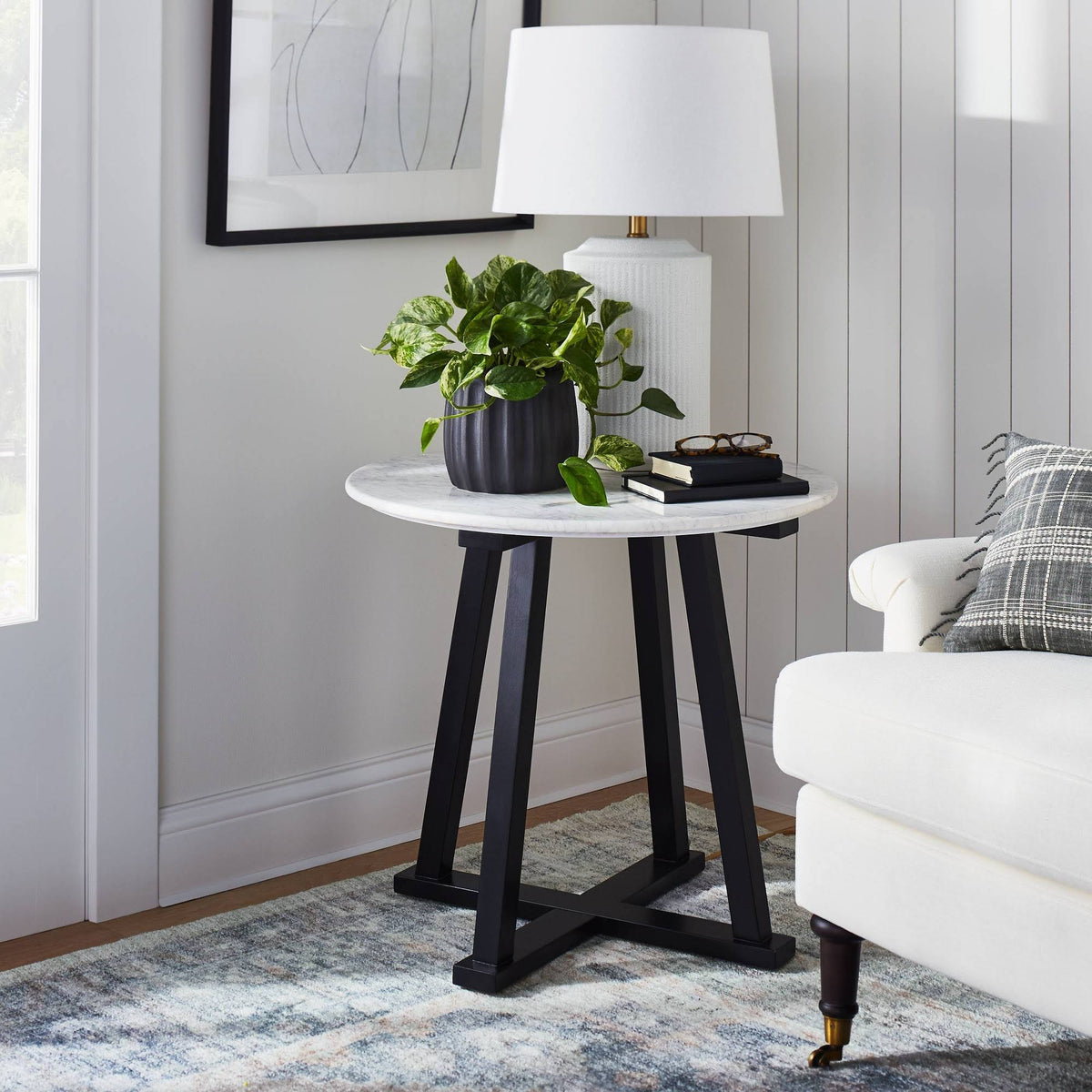 White Marble Accent Table M772